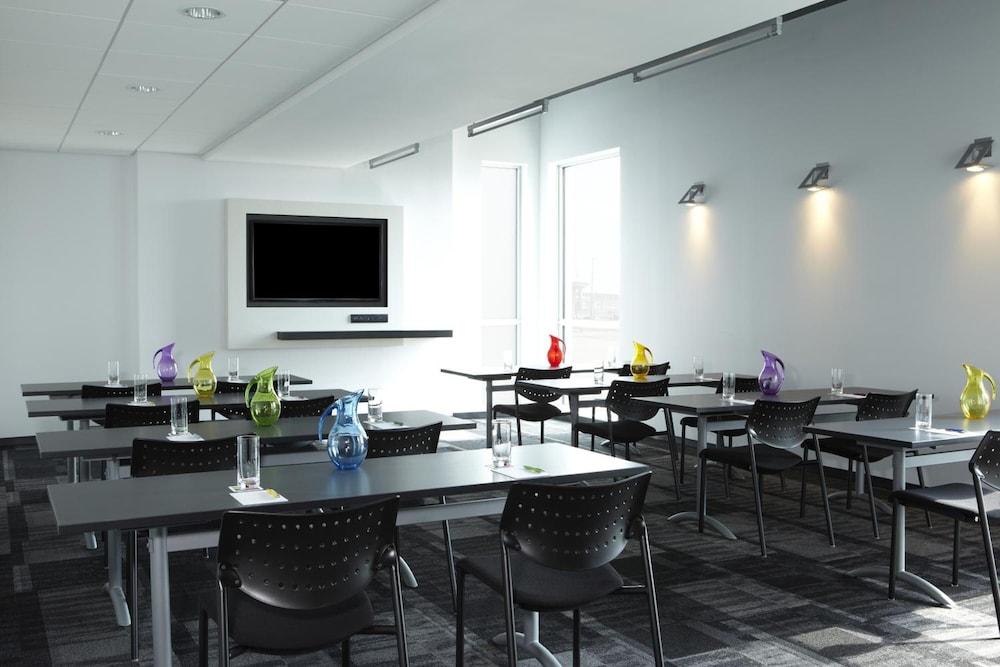 Alt Hotel Toronto Airport Mississauga Ngoại thất bức ảnh