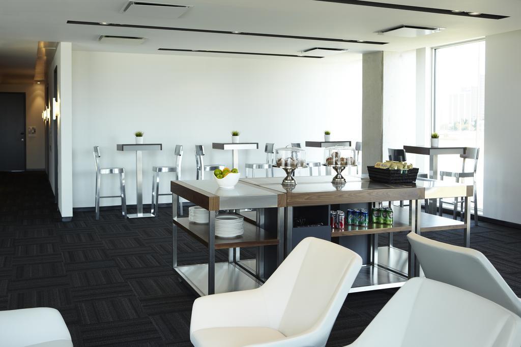 Alt Hotel Toronto Airport Mississauga Ngoại thất bức ảnh